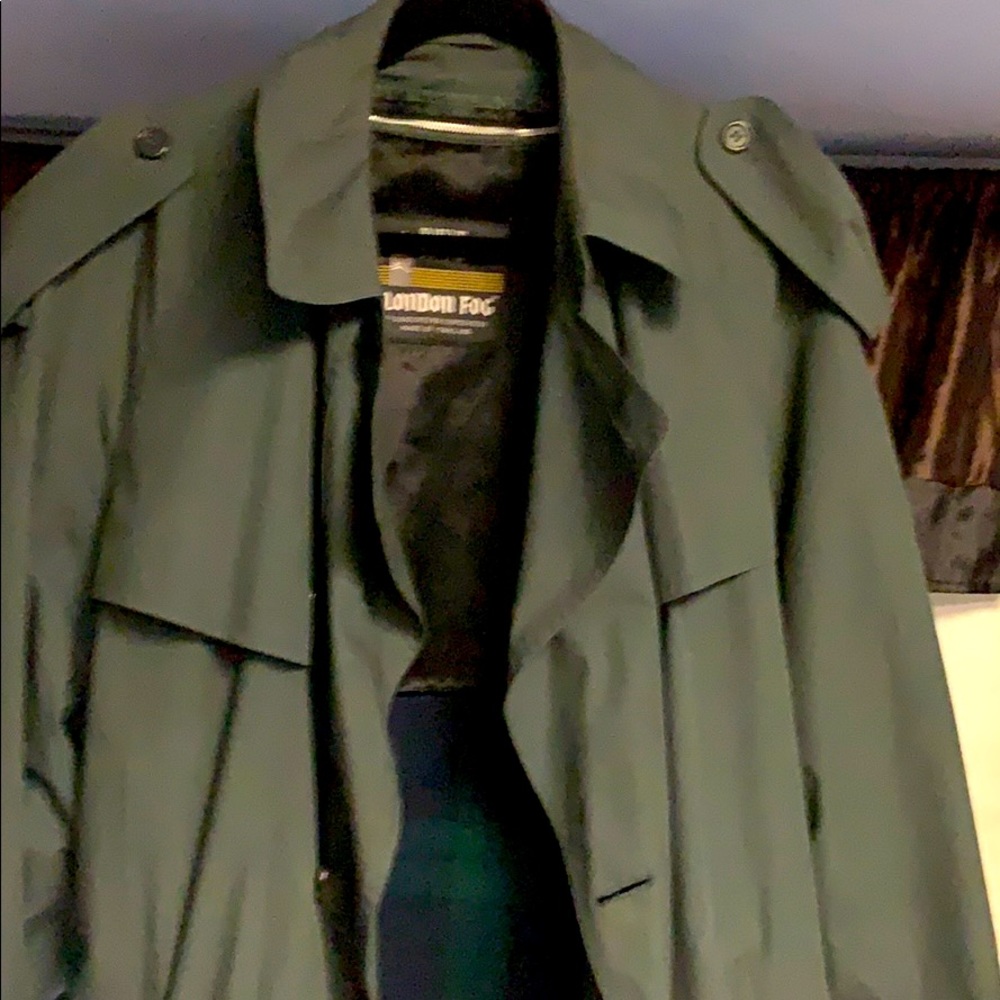 London fog original trenchcoat original lining